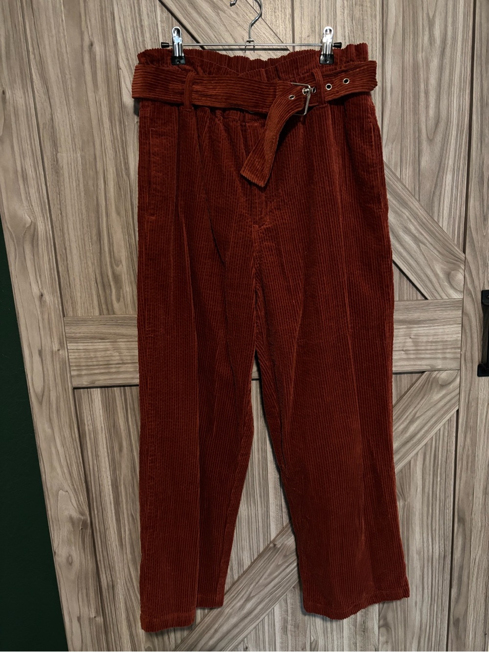 (BLANKNYC) Burgundy/Rust Corduroy high waisted pants with belt